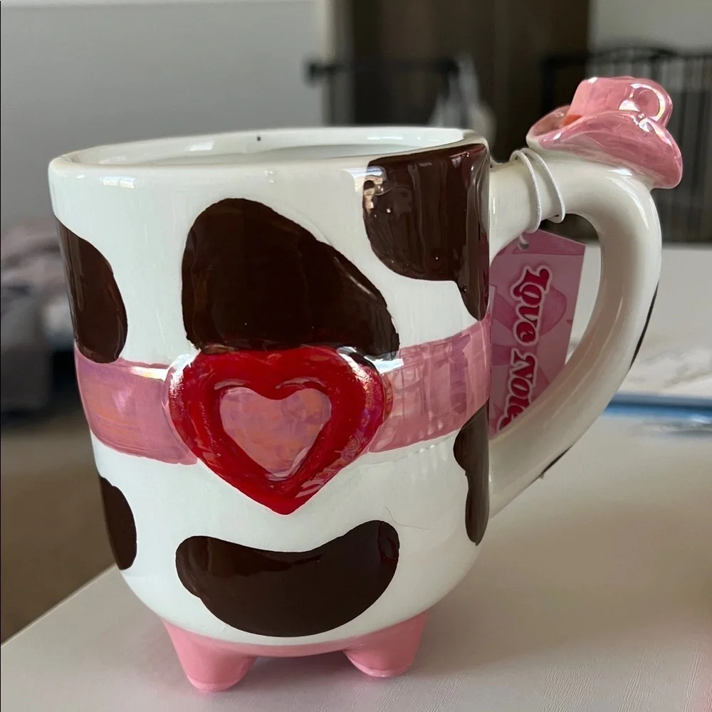 Boston Warehouse charming cow